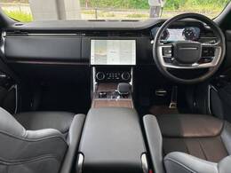 認定中古車　パノラミックルーフ　MERIDIANシグネチャーシステム　3列シート　シートヒーター＆クーラー　マッサージ付　AppleCarPlay　4.4LV8エンジン　ClearSightミラー