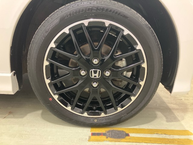 室内の除菌消臭と大切なお車を錆や傷から守るアンダーコートをセットで施工がお得。