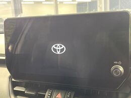 【10.5インチ　ディスプレイオーディオ】大画面のディスプレイはAppleCarPlayやAndroidAutoが利用可能。大きな画面でスマホナビアプリ等が利用いただけます♪