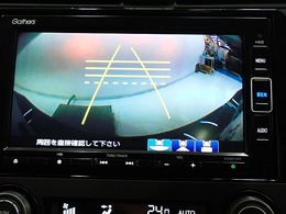 バックモニターつきで後方を確認しながら安心して駐車ができますね。　ノーマル　ワイド　トップダウンの3モードへ切替可能です。