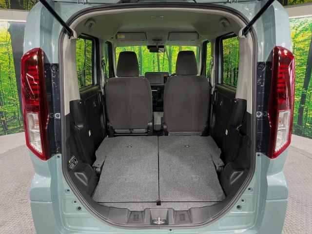 普段のお買い物や通勤、送迎等に十分な荷室スペースを確保しております。セカンドシートを倒すと、大きな荷物の積載も可能です♪