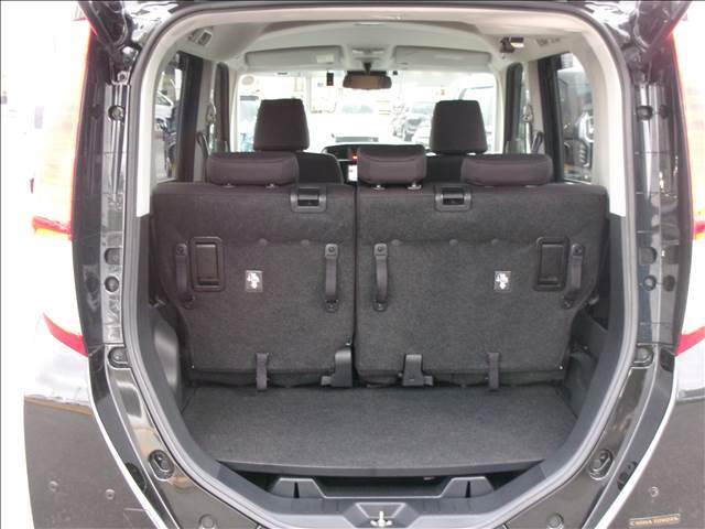 お客様のカーライフをサポートするナカジマでは、お客様の万一に対応するために、自動車保険をはじめ各種保険を取り扱っています。修理の際にも、ナカジマが窓口になることで皆様に安心して頂けるように努めています