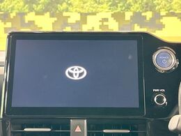【10.5インチ　ディスプレイオーディオ】大画面のディスプレイはAppleCarPlayやAndroidAutoが利用可能。大きな画面でスマホナビアプリ等が利用いただけます♪