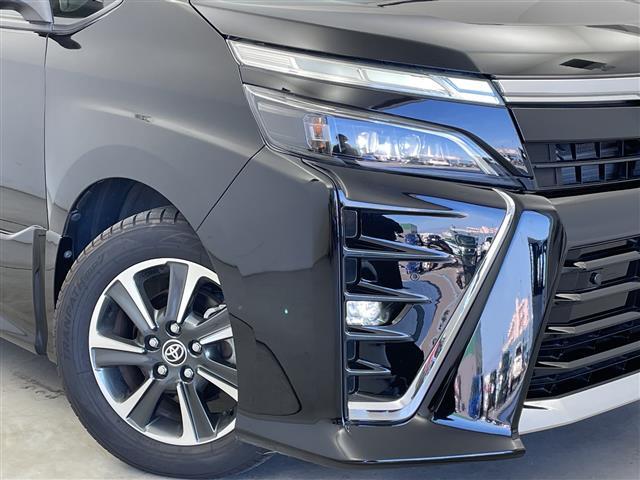 【ライト・ランプ】ワレもなく綺麗な状態なので、悪天候や夜間の走行も視界良好で安心してお乗りいただけます。ヘッドライト・ホイール・フロントガラスなど色々な部分コーティングをご用意しております！