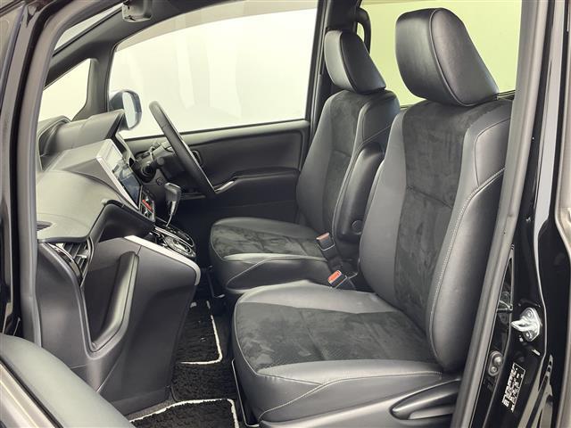 【助手席】きれいな助手席なので家族や友だちに乗ってもらっても安心です！