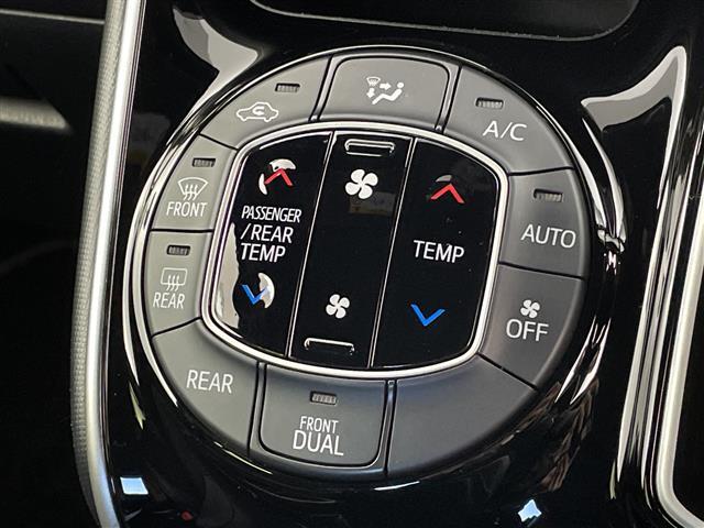 【運転席操作部】快適なドライブを楽しむための機能が装備されています！運転席から触れるので、使いやすいです！除菌プランいれていただくと、さらに清潔で安心していただけます！