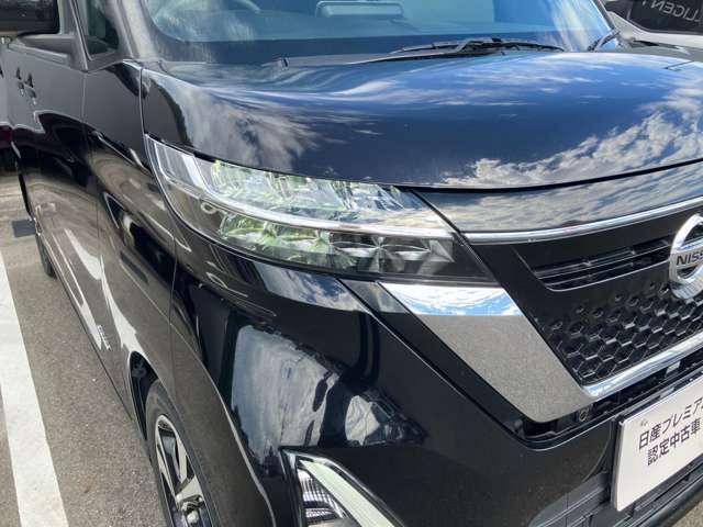 LEDヘッドライトは省電力ですが、純白光で驚くほど明るく夜道を照らしてくれます。