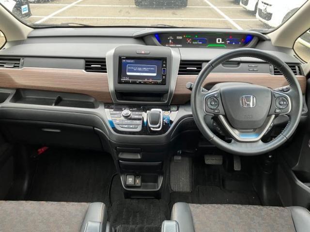 「この車の写真をもっと見たい」「状態が気になる」「この装備はついている？」どんな小さな疑問でもお気軽にお問い合わせください！