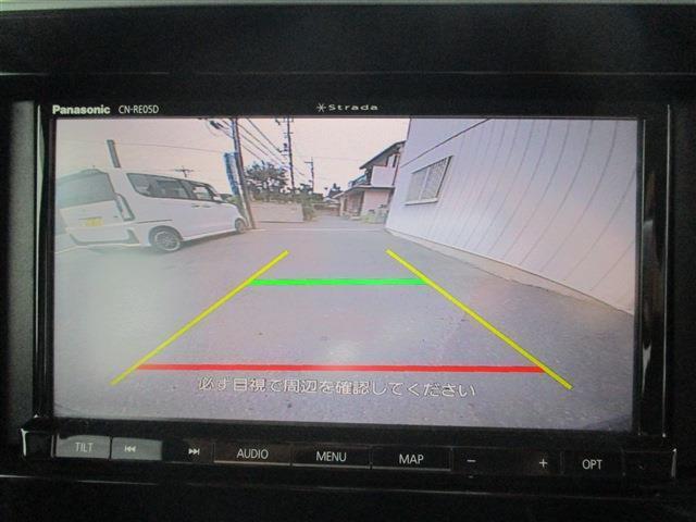 バックモニター装備で車庫入れなどに便利です。