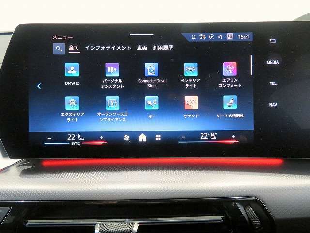 ◆iDriveを装備。操作系統をディスプレイから独立させることで、人間工学に基づいた最適な運転環境を実現しております。◆
