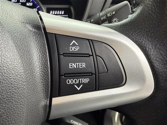 【運転席操作部】『運転席周辺の装備』の画像になります。快適なドライブを楽しむための機能が装備されています！運転席から触れるので使いやすいです！