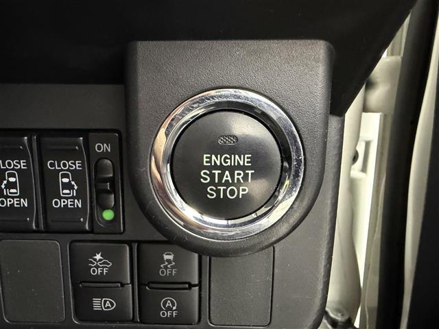 【運転席操作部】『運転席周辺の装備』の画像になります。快適なドライブを楽しむための機能が装備されています！運転席から触れるので使いやすいです！