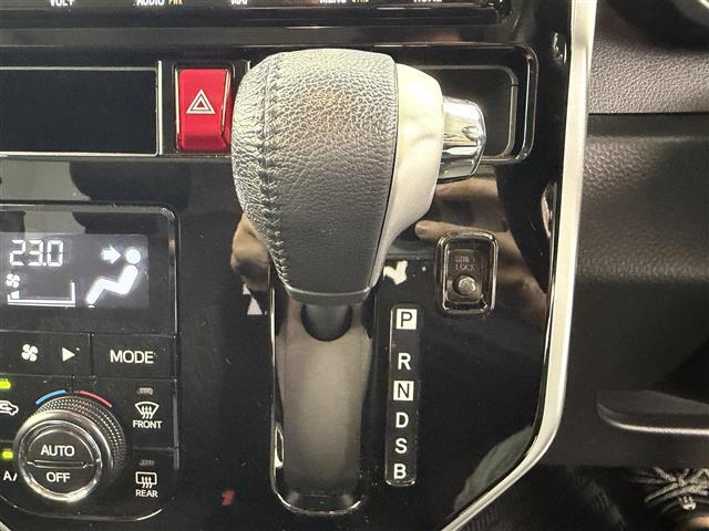 【シフトレバー】『シフトレバー』の画像になります。写真の内容に関してご不明点、ご質問等がございましたらお気軽にガリバー店舗までお問い合わせください。