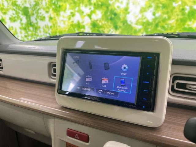 WECARSの店舗にはキッズコーナーがございます！お子様連れのお客様もごゆっくり車選びをお楽しみいただける空間です！