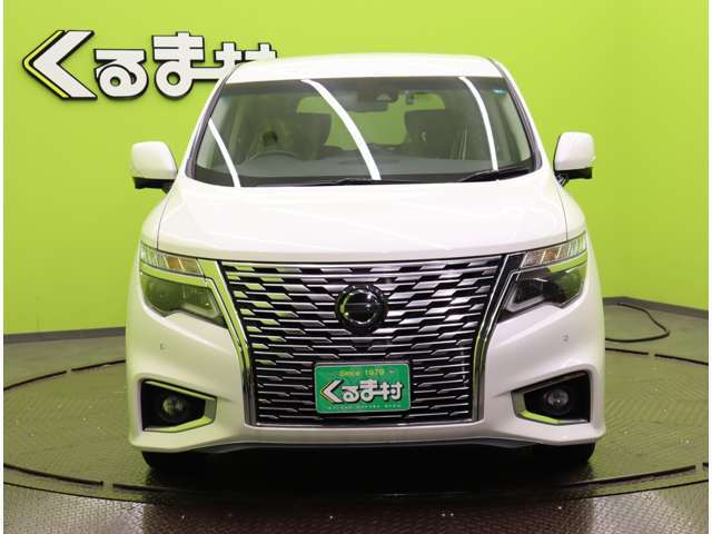 ★全国のお客様からお問合せ頂いている為、お陰様で当社はとても在庫の回転が早く、いつでも新鮮な中古車を展示しています！★