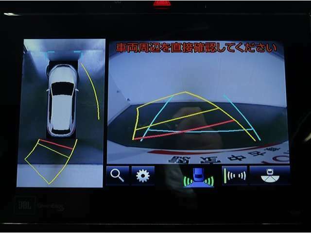 車庫入れなどでバックする際に後方確認ができて便利です。車庫入れが苦手な方もこれで安心☆