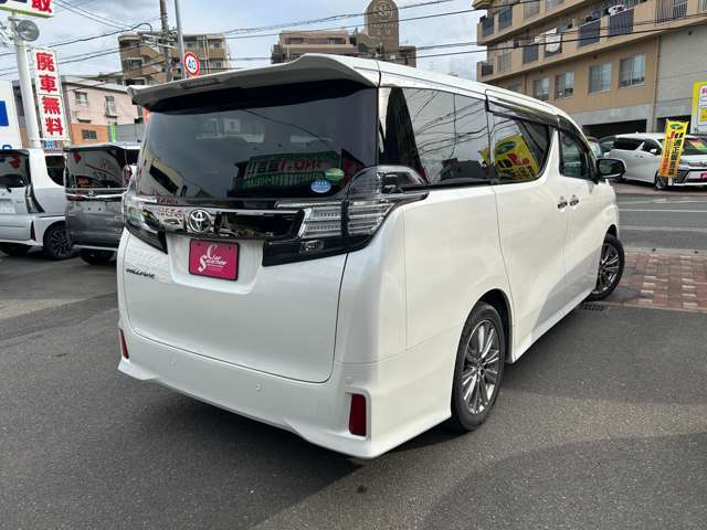 任意保険や自賠責保険、車検、修理、板金塗装の窓口として当店をご利用頂けます！安心のサポート体制です☆代車もございます！