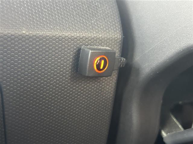 【ドライブレコーダー】映像・音声などの運転中の記録を残します。事故などを起こした起こされた時の証拠になりえますので、もしも時でも安心ですね。