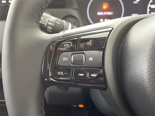 【運転席操作部】『運転席周辺の装備』の画像になります。快適なドライブを楽しむための機能が装備されています！運転席から触れるので使いやすいです！