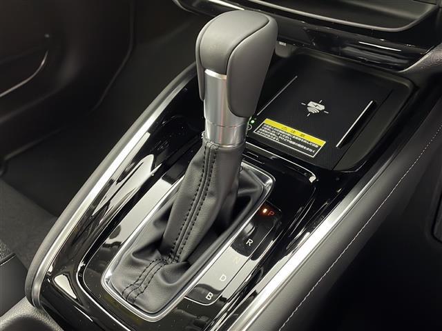 【シフトレバー】『シフトレバー』の画像になります。写真の内容に関してご不明点、ご質問等がございましたらお気軽にガリバー店舗までお問い合わせください。