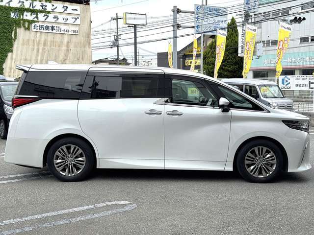 当店は自動車保険の正規代理店です！3社扱っておりますのでお客様に合った保険を提案させて頂きます！もしもの事故の際も当店にお任せください！アフターサービスが充実しておりますのでご安心ください！