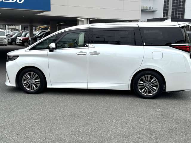 お車が決まっていないお客様でもスタッフが一緒に考えライフスタイルやご予算ご提案をさせて頂きます。またご購入後も自社マッハ車検工場にて担当スタッフがカーライフをサポートさせて頂きます！