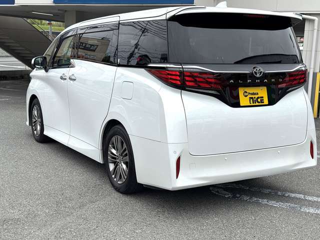 1台限りの目玉車ですのでお早目にご来店ください！ご来店予約のご連絡お待ちしております★