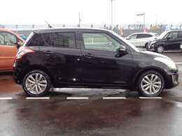 お近くの方であれば是非一度、現車を見にご来店ください♪