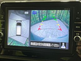 【マルチアラウンドモニター】専用のカメラにより、上から見下ろしたような視点で360度クルマの周囲を確認することができます☆死角部分も確認しやすく、狭い場所での切り返しや駐車もスムーズに行えます。