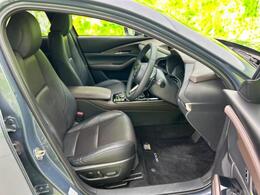 「この車の写真をもっと見たい」「状態が気になる」「この装備はついている？」どんな小さな疑問でもお気軽にお問い合わせください！