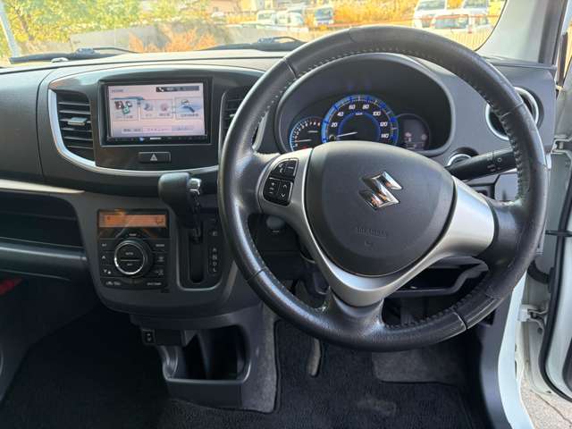 国道7号線沿い、赤い軽の看板を目印においで下さい！！カーナビで検索の場合は【弘前市境関西田16-3】とご入力下さい☆☆