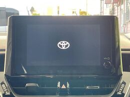 【8インチ　ディスプレイオーディオ】大画面のディスプレイはAppleCarPlayやAndroidAutoが利用可能。大きな画面でスマホナビアプリ等が利用いただけます♪