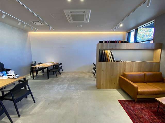 ハイエース調布店0424-40-1191までお問合せ下さい。