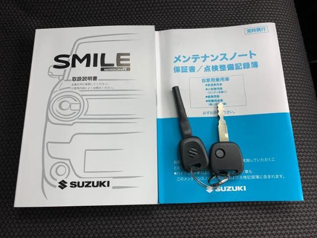 WECARSの展示場では実際に見て、触ってお車をお選びいただけます！知識の豊富な営業スタッフが様々なカーライフをご提案いたします！