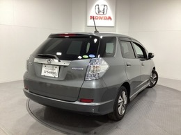 Honda認定中古車 U-Selectは3つの安心をお約束します。　1　Hondaのプロが整備した安心。 2　第三者機関がチェックした安心。　3　購入後もHondaが保証する安心。