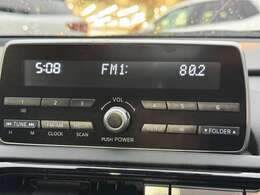 FM/AMラジオとUSBオーディオでお好きな音楽を車で楽しめます