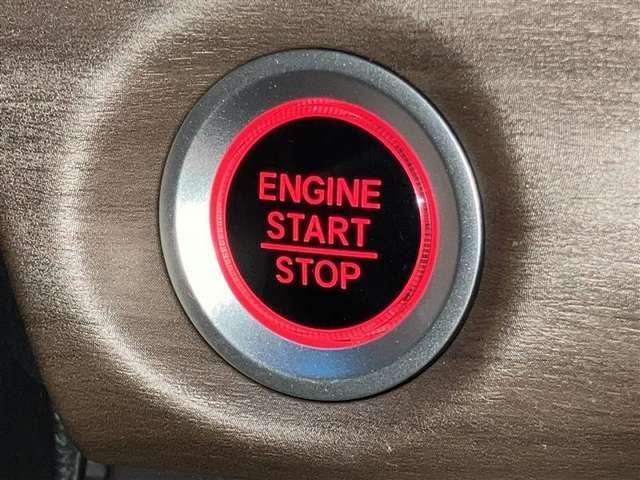 エンジンスタートスイッチです。