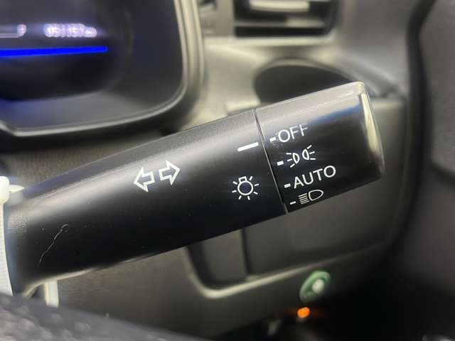 【運転席操作部】『運転席周辺の装備』の画像になります。快適なドライブを楽しむための機能が装備されています！運転席から触れるので使いやすいです！