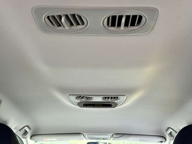 【天井】大変きれいな天張りです。除菌殺菌済み。