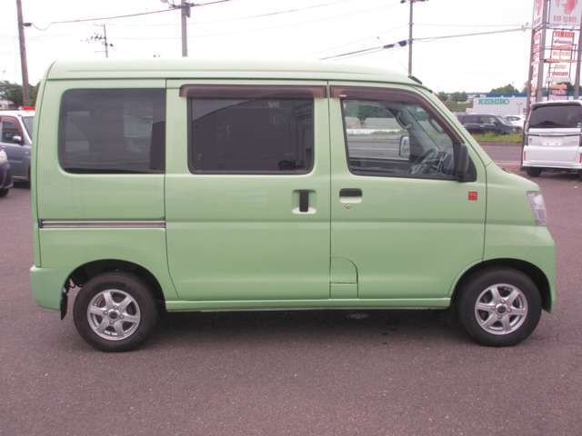 【安心の専門店】　当店は自動車の専門店だからこその専門スタッフが細かくお客様のお車探しのお手伝いをさせて頂きます！！