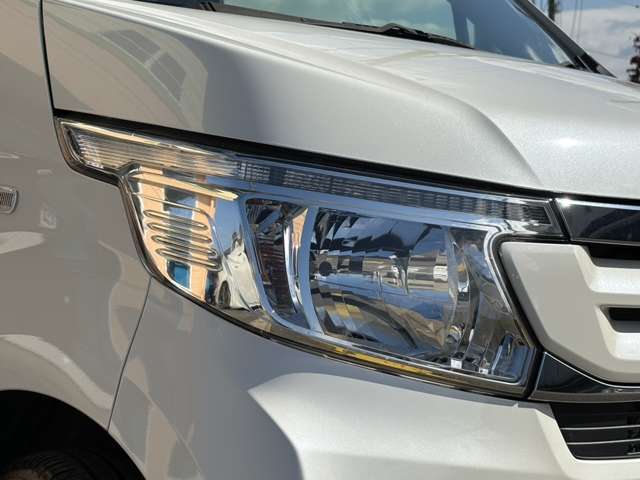 ヘッドライトは当店にて磨き作業を致します♪保護剤も塗布致しますので長持ちさせる事ができます♪