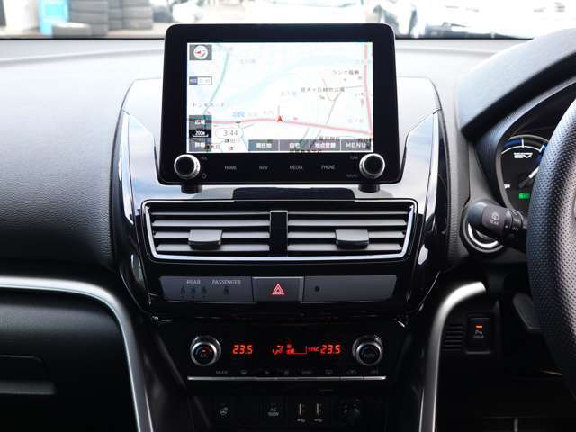 純正スマートフォン連携ナビゲーションです。