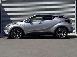 支払い総額は神奈川県内登録店頭納車の金額になります。