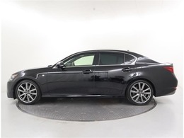 大人気のスポーツセダンです♪