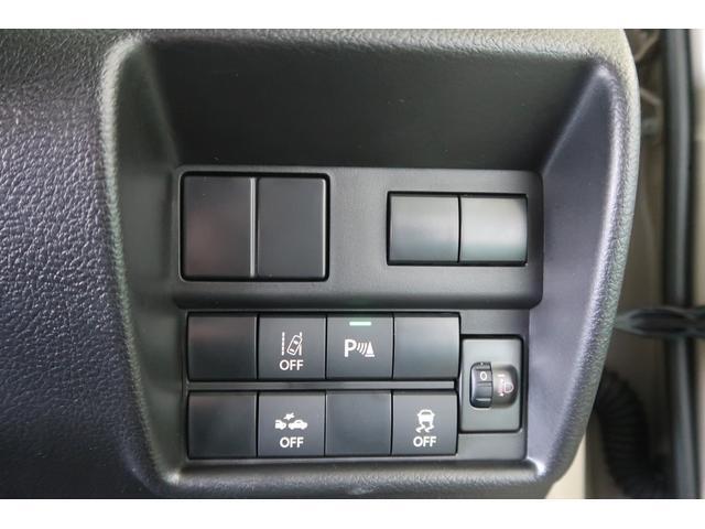 【切替スイッチ】車線逸脱警報OFF/リヤパーキングセンサーOFF/デュアルカメラブレーキサポートOFF/横滑り抑止機能OFFのスイッチ