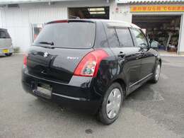 記載の総額は「岡山県内納車」する場合の金額です。県外の方は申し訳ありませんが「車体のみの現状販売」とさせて頂きます。当店が頂くのは車代+リサイクル料です。お客様で車検・名義登録・引取りなどお願いします