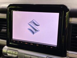 【8インチ純正ナビ】人気の純正ナビを装備しております。ナビの使いやすさはもちろん、オーディオ機能も充実！キャンプや旅行はもちろん、通勤や買い物など普段のドライブも楽しくなるはず♪