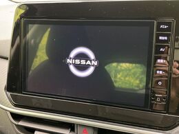 【純正9型ナビ】人気の純正ナビを装備。オーディオ機能も充実しており、Bluetooth接続すればお持ちのスマホやMP3プレイヤーの音楽を再生可能！毎日の運転がさらに楽しくなります！！