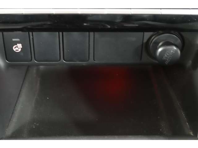 ハンドルヒーター装備