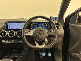 【ハンドル】『ハンドル/ステアリング』の画像になります。写真の内容に関してご不明点、ご質問等がございましたらお気軽にガリバー店舗までお問い合わせください。